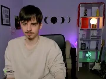 Gay sex chat with elion_flip - camgaychat.com - Britain