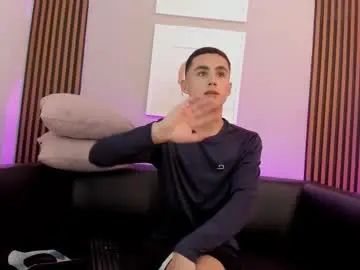 Gay sex chat with jostyn_rous - camgaychat.com - Britain