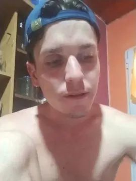 Gay sex chat with MpKev - camgaychat.com - Spain