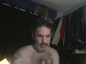 Gay sex chat with newhotcouple694 - camgaychat.com - Britain