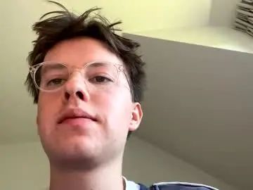 Gay sex chat with kaassmeer751 - camgaychat.com - Britain