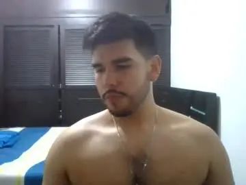 Gay sex chat with latinbeardcali - camgaychat.com - Britain