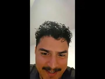 Gay sex chat with itswhatever1234 - camgaychat.com - Britain