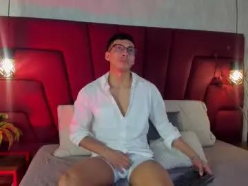 Gay sex chat with philip_collins - camgaychat.com - Britain