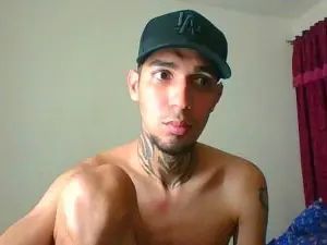 Gay sex chat with stiwardnewman - camgaychat.com - Spain