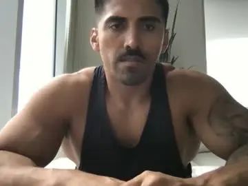Gay sex chat with georgelopezfit - camgaychat.com - Britain