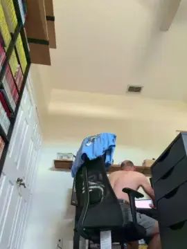 Gay sex chat with Golo_guzan - camgaychat.com - Britain