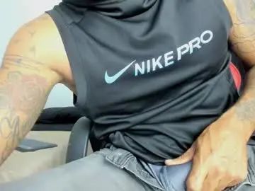 Gay sex chat with leonidas1195 - camgaychat.com - Britain