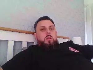 Gay sex chat with longNthickone - camgaychat.com - Britain
