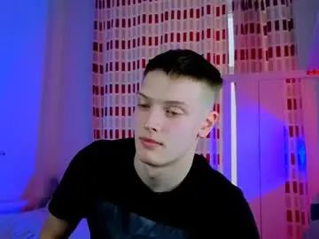 Gay sex chat with yrshela - camgaychat.com - Russia