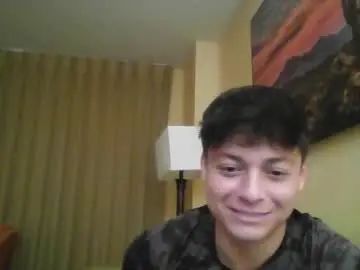 Gay sex chat with danieldelucaxxx - camgaychat.com - Britain