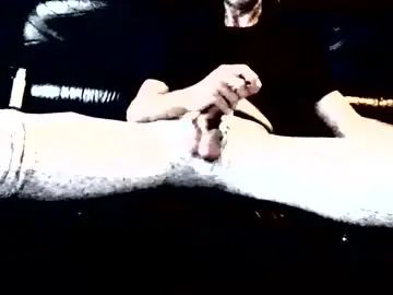 Gay sex chat with kit_walker101 - camgaychat.com - Britain