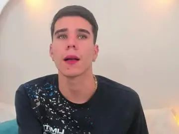 Gay sex chat with jokser_white - camgaychat.com - Britain