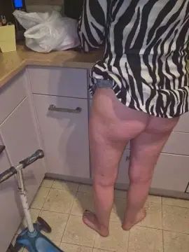 Gay sex chat with noi22 - camgaychat.com - Italy