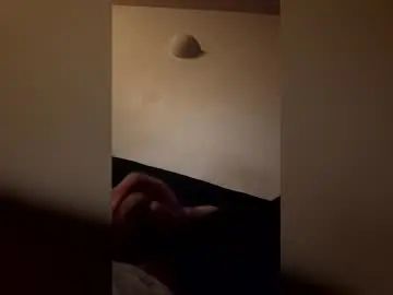 Gay sex chat with madalinp80 - camgaychat.com - Britain