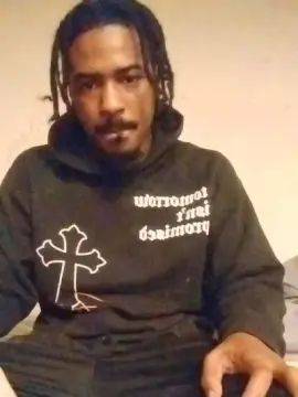 Gay sex chat with Joey2187 - camgaychat.com - Britain