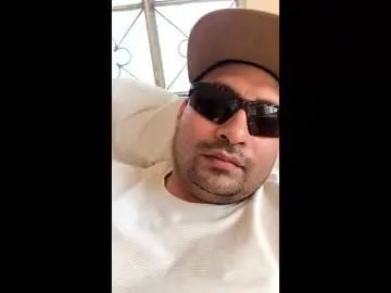 Gay sex chat with crucxo - camgaychat.com - Britain