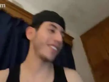 Gay sex chat with a221204421 - camgaychat.com - Britain