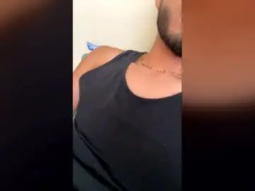 Gay sex chat with colageno2511 - camgaychat.com - Britain