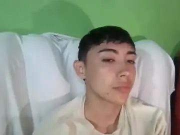 Gay sex chat with baby_h0 - camgaychat.com - Britain