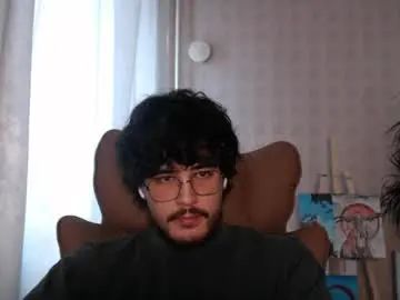 Gay sex chat with alone_at_homee - camgaychat.com - Russia