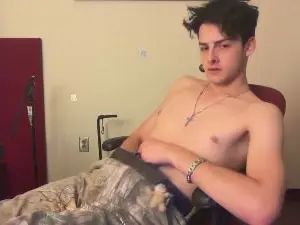 Gay sex chat with Bluskyzz - camgaychat.com - Britain