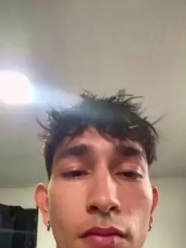 Gay sex chat with Sewang - camgaychat.com - Britain