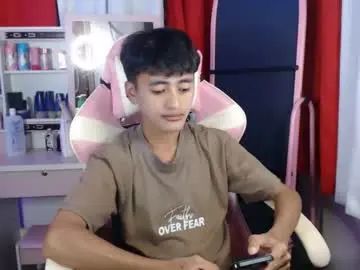 Gay sex chat with hottycumboy_ - camgaychat.com - Britain