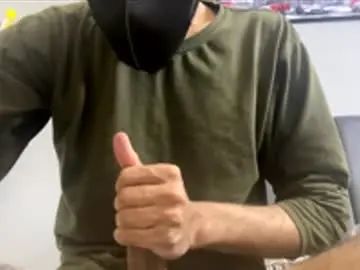 Gay sex chat with hotboymaaz1 - camgaychat.com - Britain