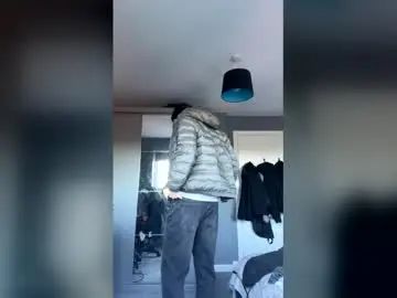 Gay sex chat with hornystud176 - camgaychat.com - Britain