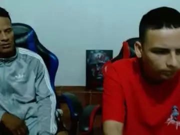 Gay sex chat with alpha_norbo - camgaychat.com