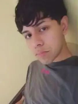 Gay sex chat with Facuvergon18 - camgaychat.com - Britain