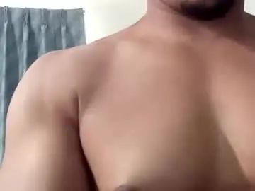 Gay sex chat with firechick1111 - camgaychat.com - Britain