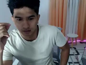 Gay sex chat with hunkdrey - camgaychat.com - Britain