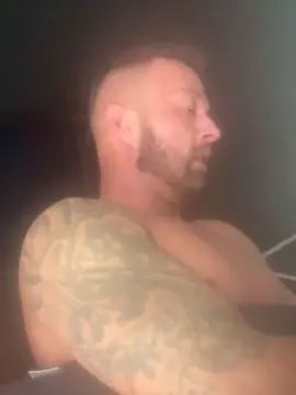 Gay sex chat with Mrblueandmrsblu - camgaychat.com - Britain