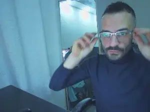 Gay sex chat with Aexmax22cent - camgaychat.com - Italy