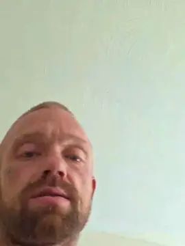 Gay sex chat with RipnextdooR - camgaychat.com - Britain