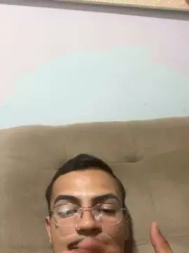 Gay sex chat with Segredosdocs - camgaychat.com - Portugal