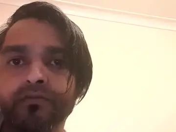 Gay sex chat with manny501984 - camgaychat.com - Britain