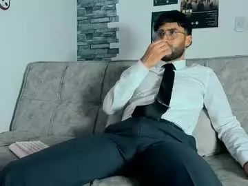 Gay sex chat with justdavid_ - camgaychat.com - Britain