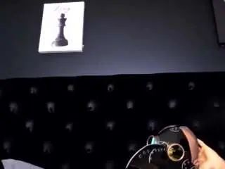 Gay sex chat with hulksmash0912 - camgaychat.com