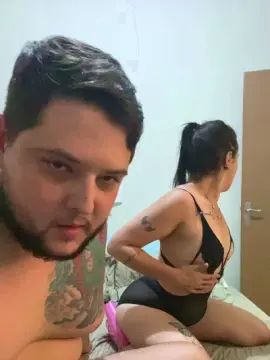 Gay sex chat with CasalLhoeRodri - camgaychat.com