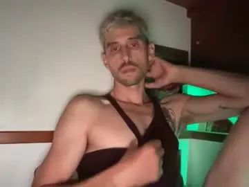 Gay sex chat with _sweet_drew_ - camgaychat.com - Britain