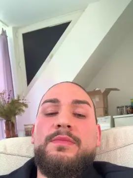 Gay sex chat with Vale_187 - camgaychat.com - Germany