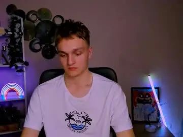 Gay sex chat with richard_kody - camgaychat.com - Britain