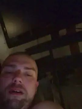 Gay sex chat with tallgentleman - camgaychat.com - Britain