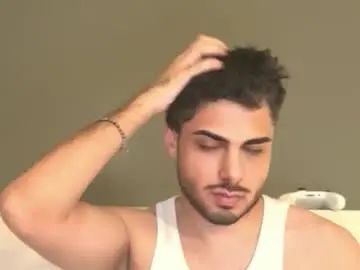 Gay sex chat with puffishere - camgaychat.com - Britain