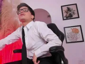 Gay sex chat with itskaiserbitch - camgaychat.com - Spain