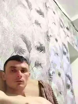 Gay sex chat with Dimonih1 - camgaychat.com - Ukraine