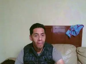 Gay sex chat with uvence - camgaychat.com - Spain